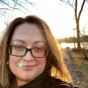 Meet your Posher, Rebecca